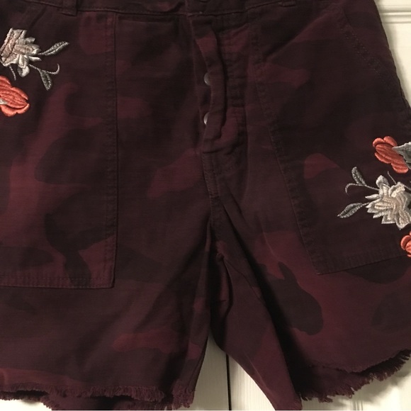 Free People Embroidered Scout Shorts Camo Floral - Picture 7 of 16